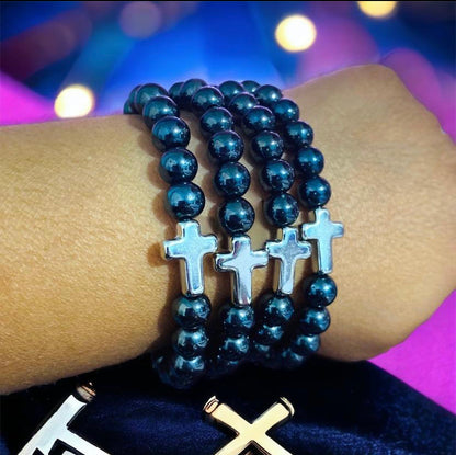 Pulsera con cuentas digna de una cruz